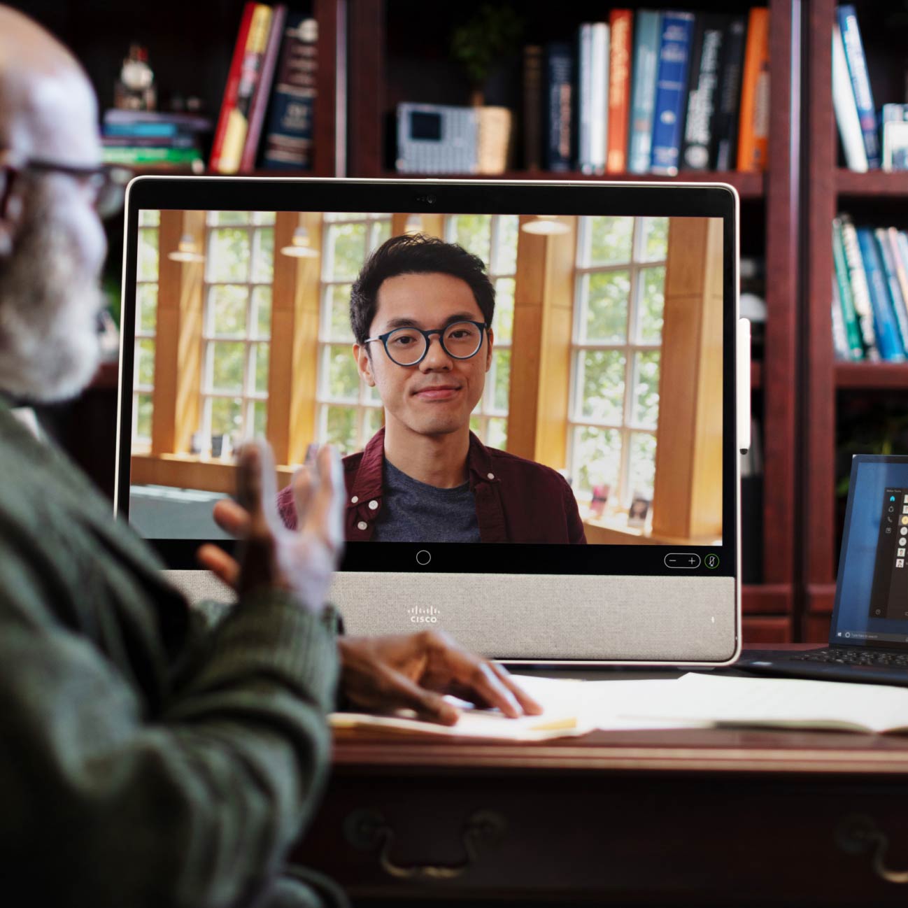 Usuários se reúnem com segurança com o Webex